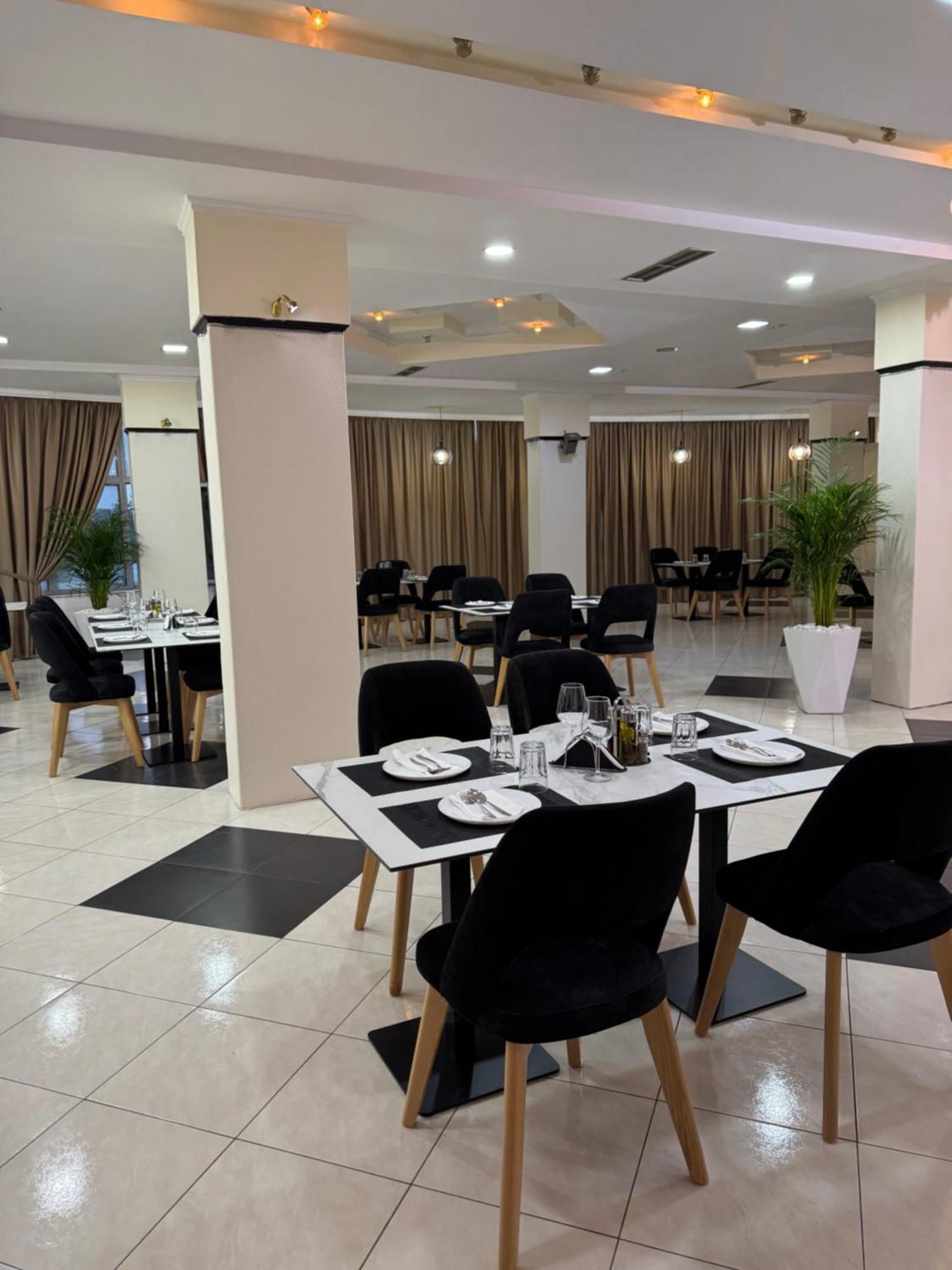 Grand Hotel Gjyshi Qerrexhias Zewnętrze zdjęcie